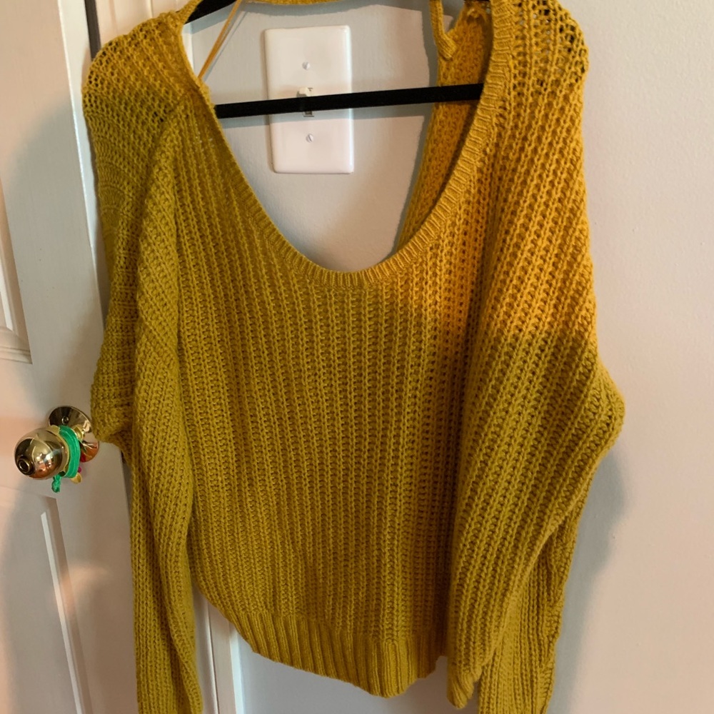 Wool crop sweater